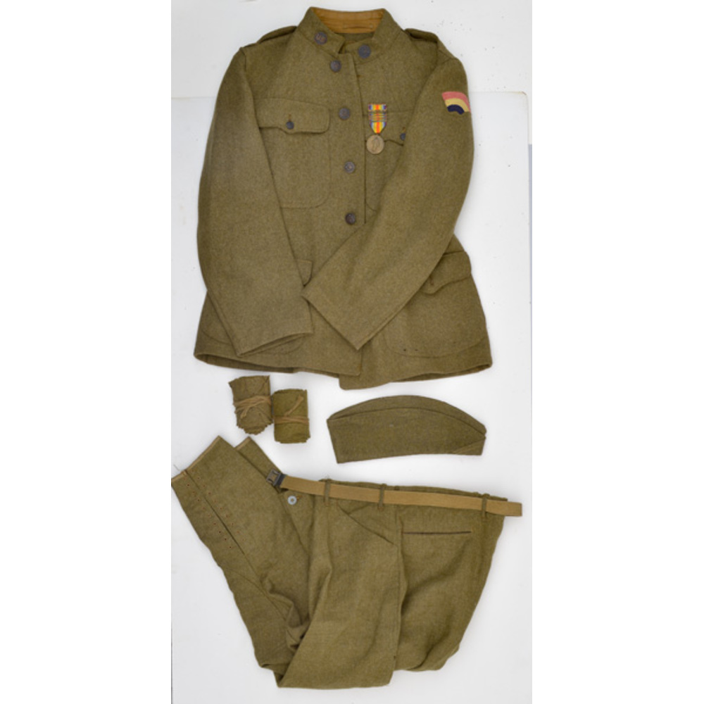 US WWI 42nd Division Uniform Group with 5 Bar Victory