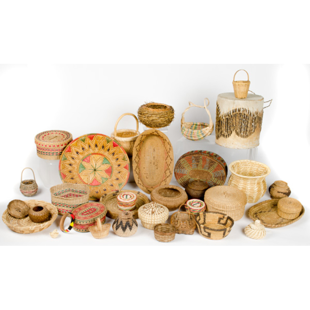 Collection of World Baskets Cowan's Auction House The Midwest's Most
