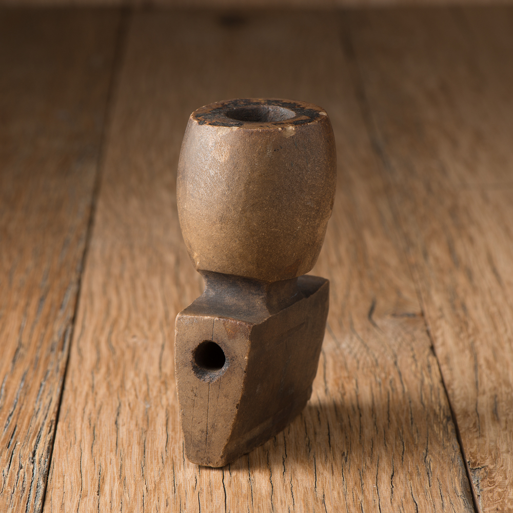 Auctions In Ohio >> Micmac Effigy Pipe Bowl From the Collection of Jim Ritchie (1938-2015), Toledo, Ohio | Cowan's ... Auctions In Ohio >> Micmac Effigy Pipe Bowl From the Collection of Jim Ritchie (1938-2015), Toledo, Ohio | Cowan's ...