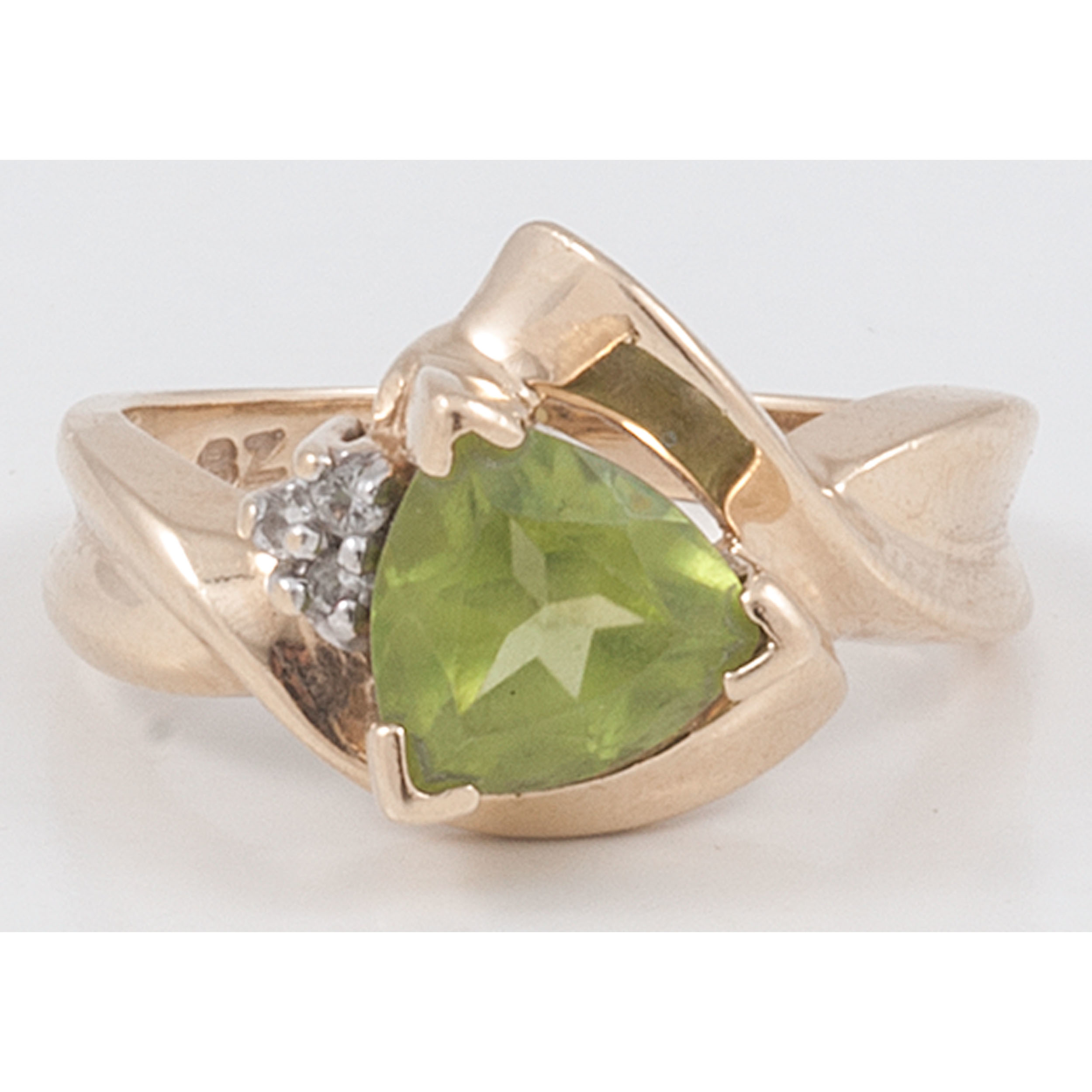 peridot estate ring