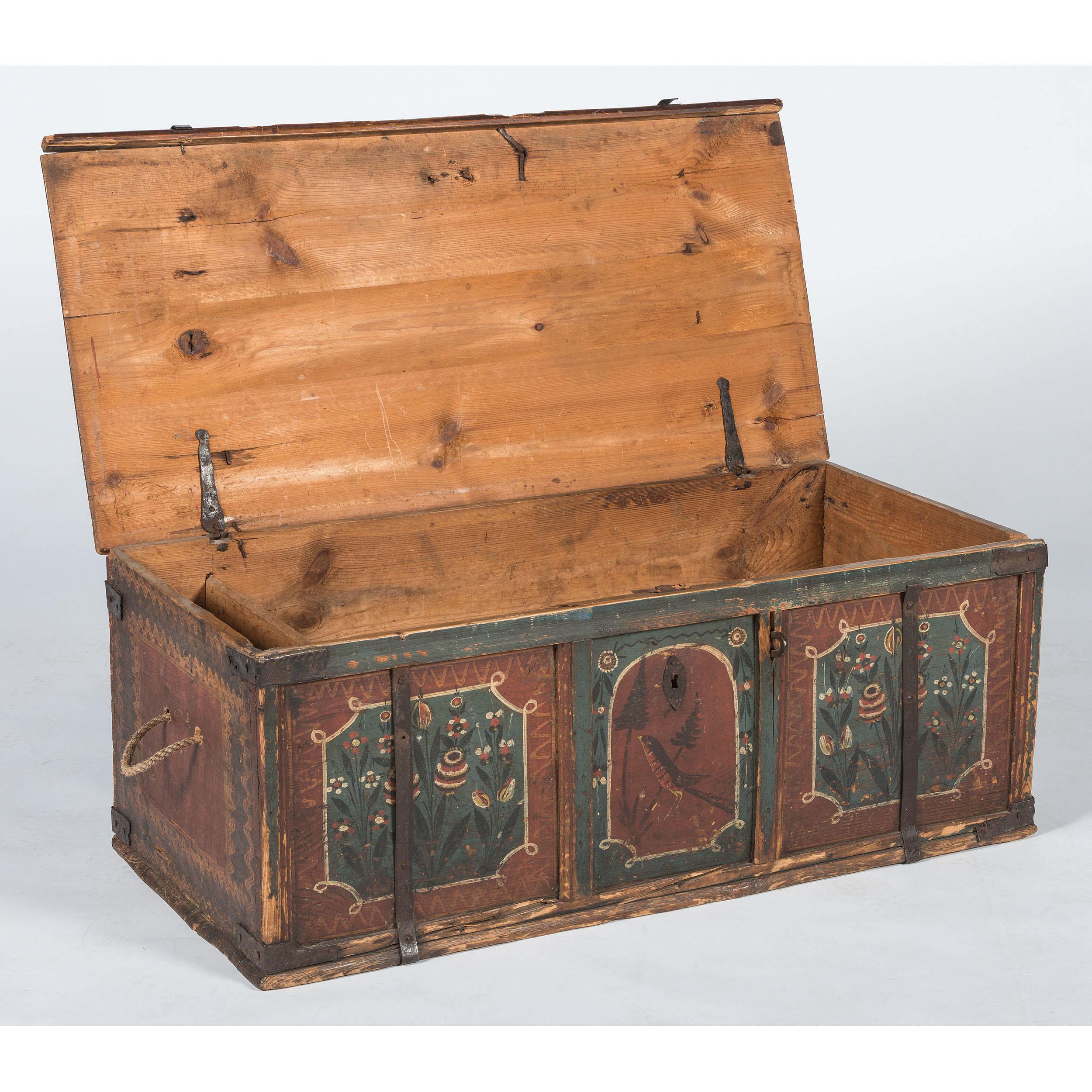 Pennsylvania Dutch Blanket Chest | Cowan's Auction House: The Midwest's