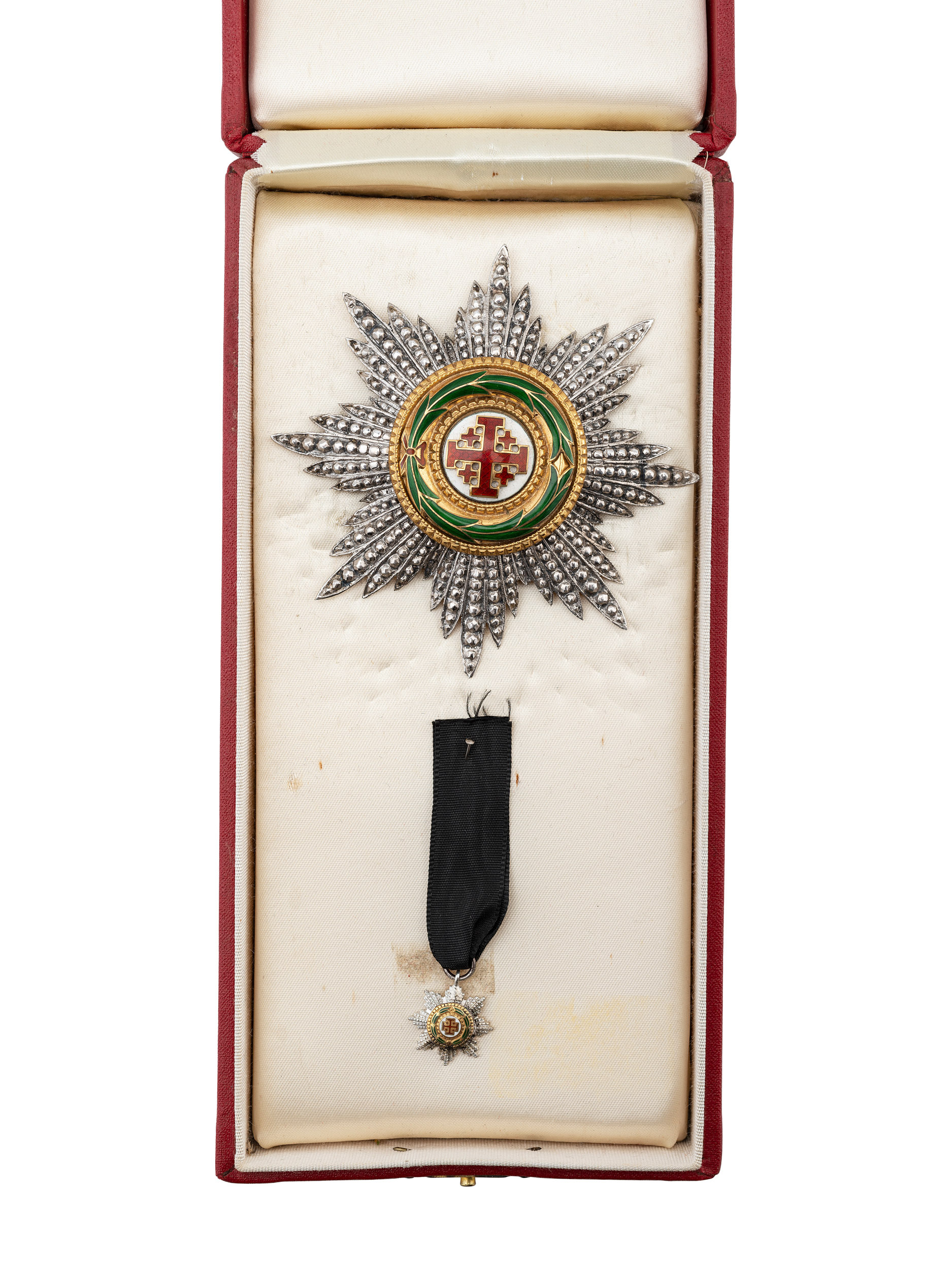Equestrian Order of the Holy Sepulchre of Jerusalem Medal with Miniature Cowan's Auction House Equestrian Order of the Holy Sepulchre of Jerusalem Medal with Miniature Cowan's Auction House
