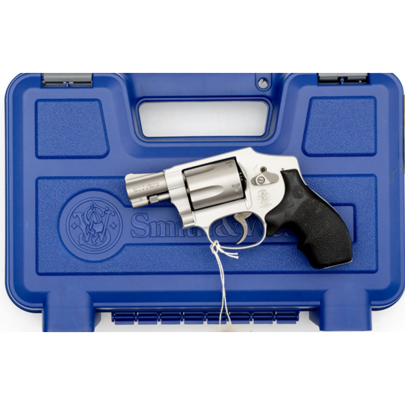  Smith Wesson Model 642 Revolver Cowan s Auction House The Midwest s Most Trusted Auction 
