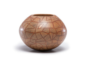 Dextra Quotskuyva Nampeyo (Hopi-Tewa, b. 1928) Pottery Jar